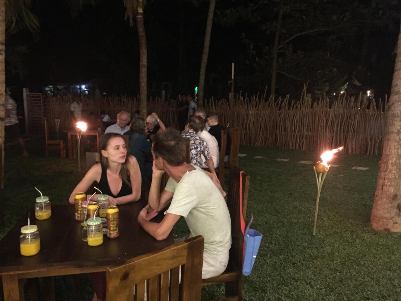 Bay Hiriketiya Hotell Dikwella Exteriör bild