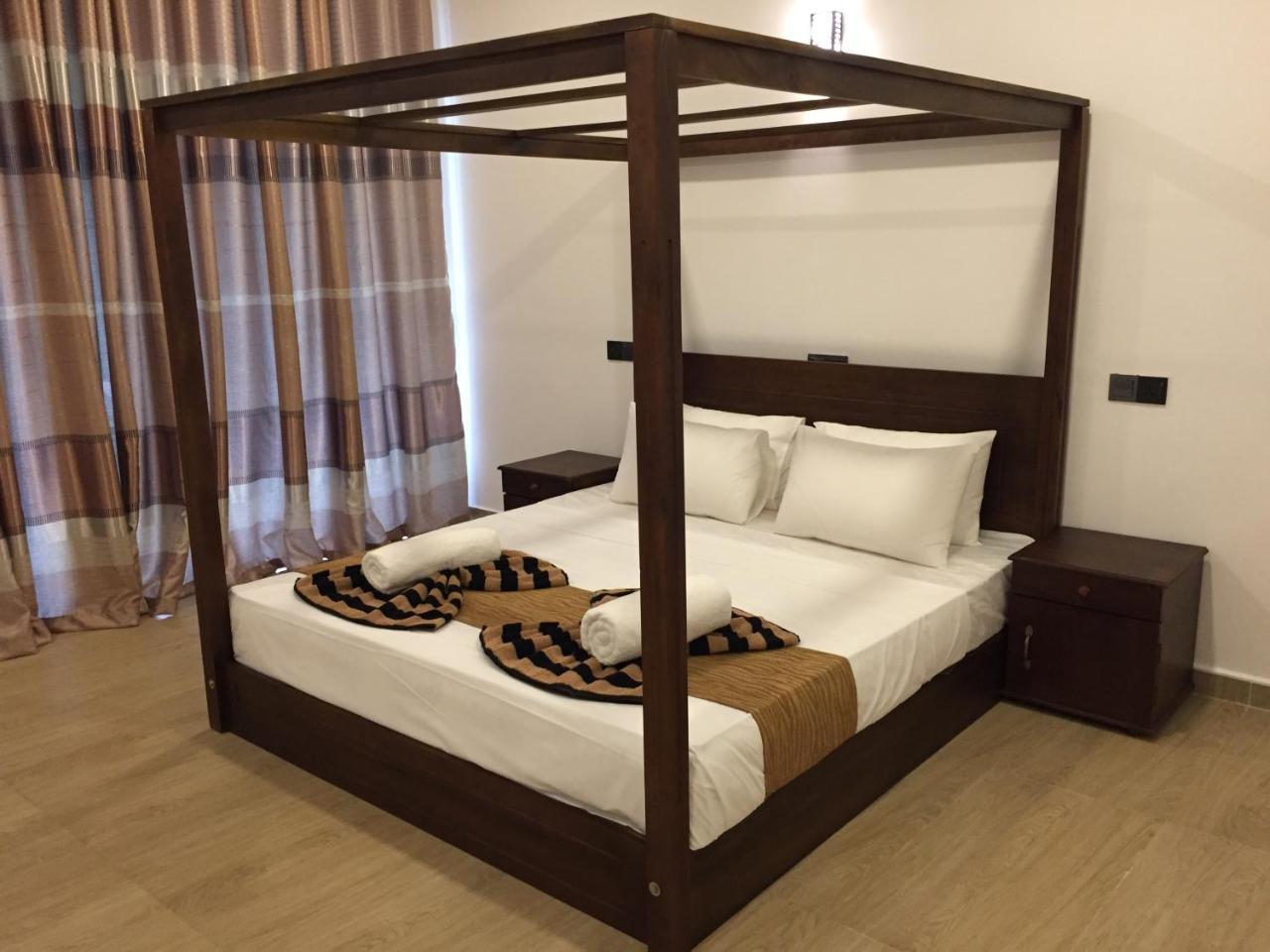 Bay Hiriketiya Hotell Dikwella Exteriör bild